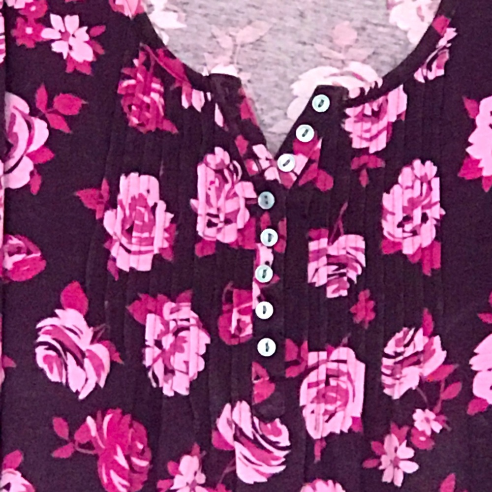 Woman Within Tunic 5x
